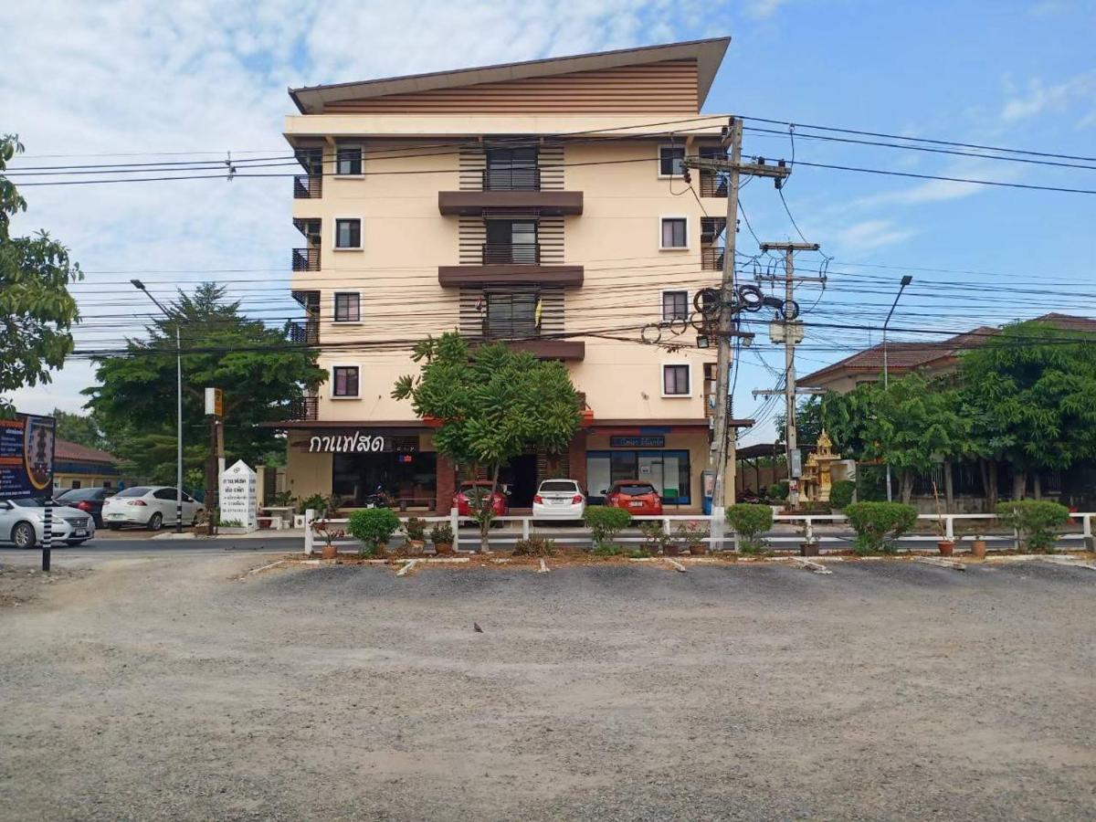 โสดาอพาร์ทเม้นท์​ Apartman Ban Lam Phak Kut Kültér fotó